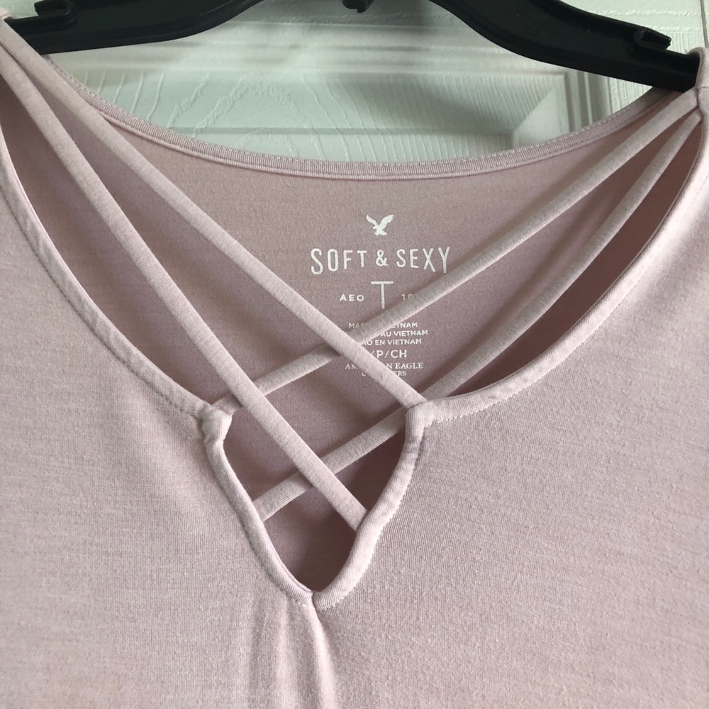 American Eagle Soft Tee Size Small ~ Rose